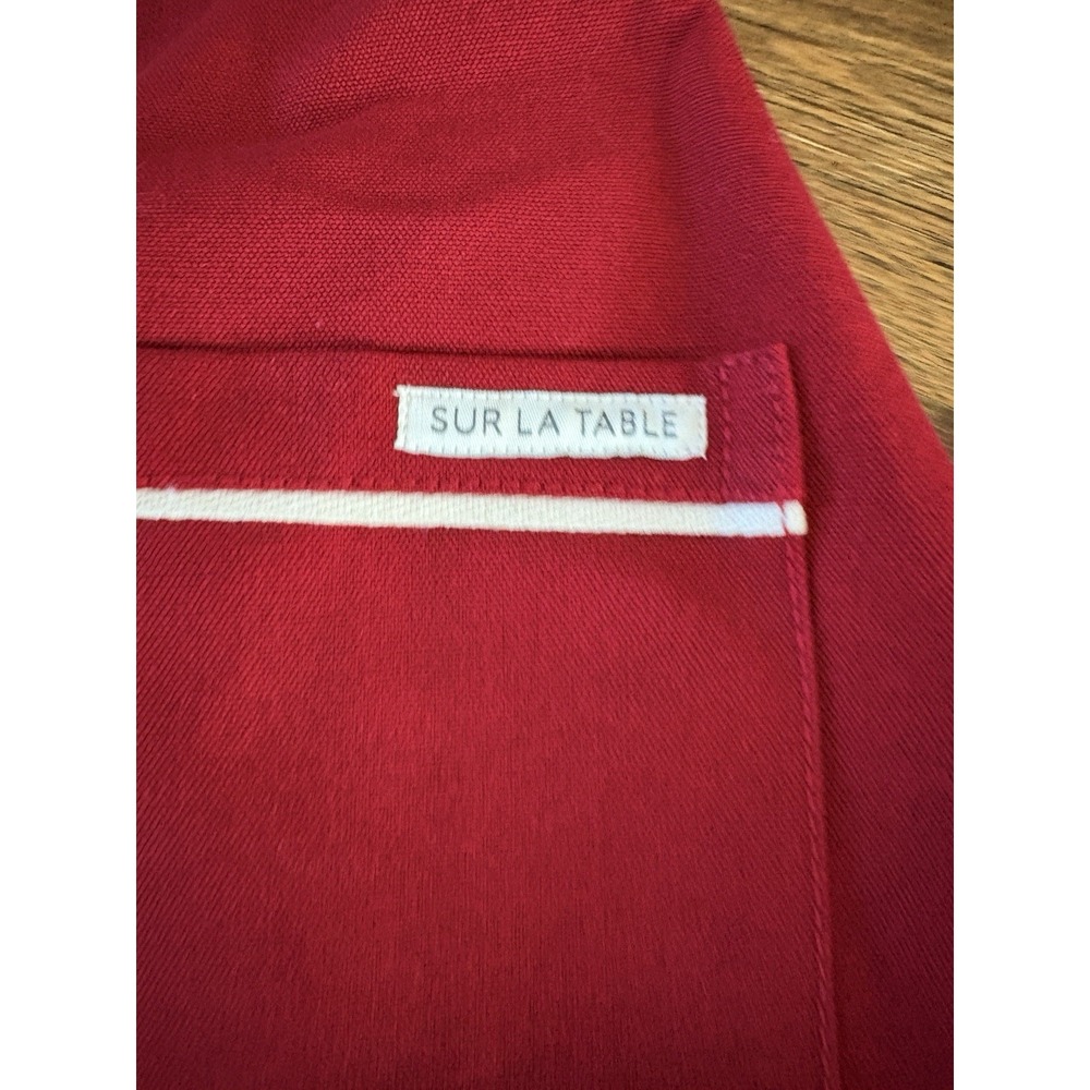 Sur la Table Apron Signature Red 100% Cotton Pockets O/S Adjustable Never Used - Picture 2 of 14